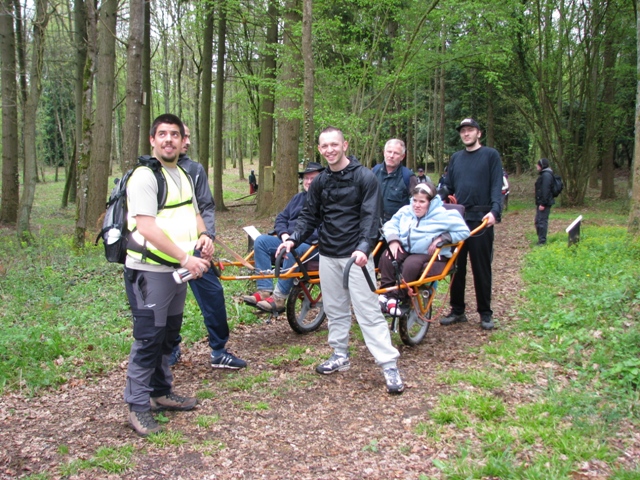 randonnée sportive avec joëlettes, Hotton, 2012